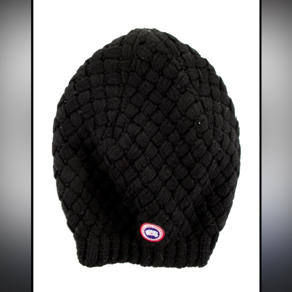 Black Knit Slouchy Beanie with Diamond Texture